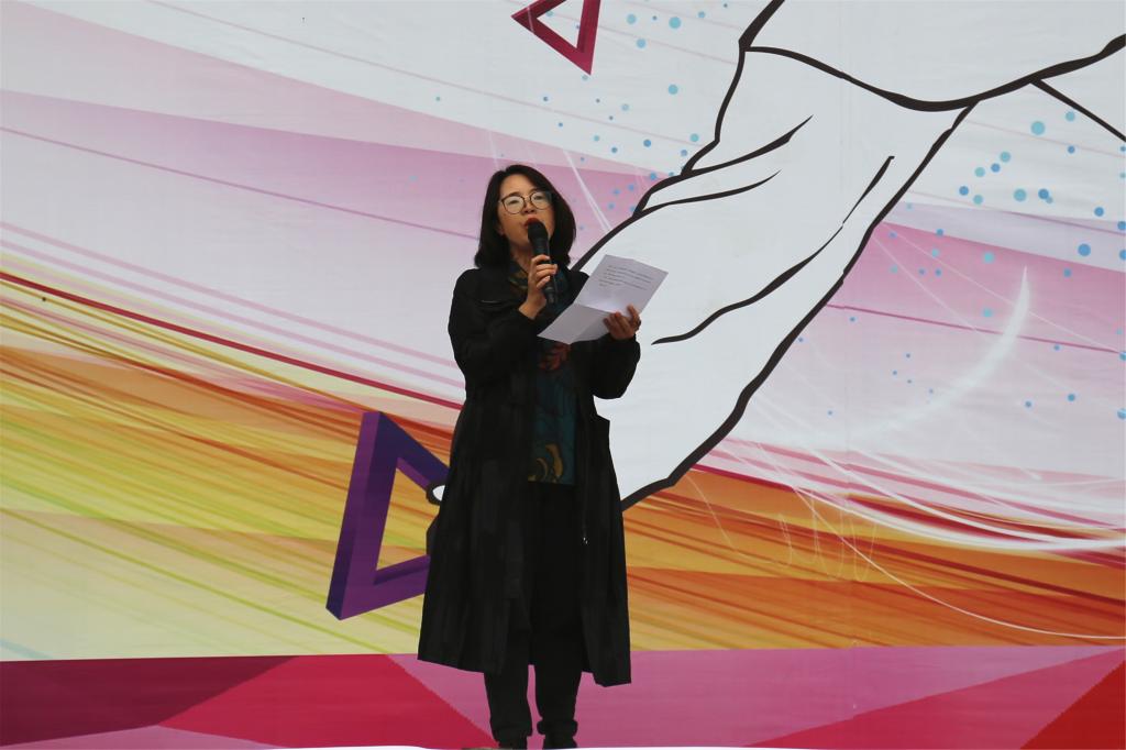 中医学系党总支书记李冬梅致开幕词